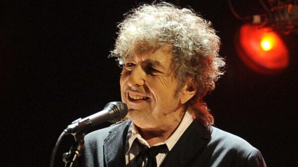 Σοκ στη παγκόσμια μουσική σκηνή: Ο Μπομπ Ντίλαν κατηγορείται για σεξουαλική κακοποίηση 12χρονης