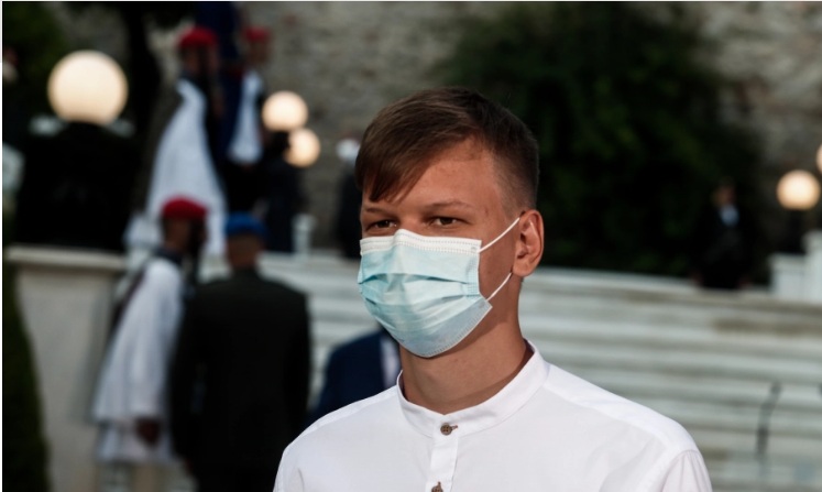 Στην Ιατρική Πατρών ο Δημήτρης Καρακώστας που έχασε τους γονείς του από κορωνοϊό