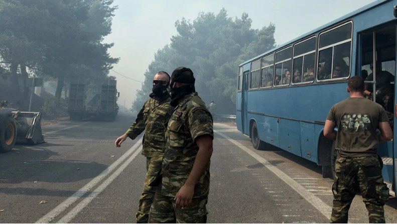 Ρίχνεται και ο στρατός στη μάχη με τις πυρκαγιές – Κακούργημα και πάλι ο εμπρησμός – Στην Ηλεία ο Μητσοτάκης