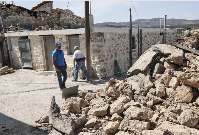 Στο έλεος των… Ρίχτερ το Αρκαλοχώρι – Πάνω από 130 οι μετασεισμοί