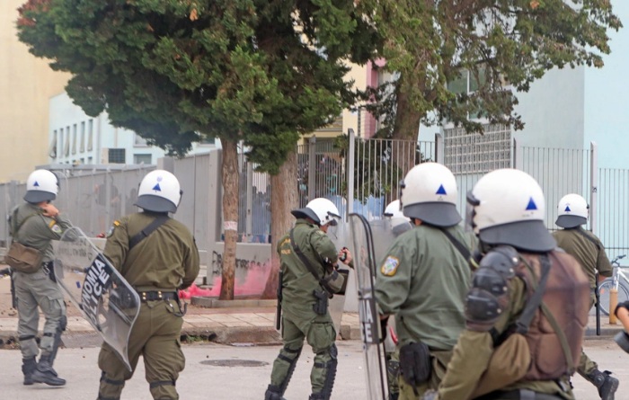 ΕΠΑΛ Σταυρούπολης: Δύο τραυματίες από τα άγρια επεισόδια – Ποιοι πρωτοστάτησαν – Πώς άρχισε η κόντρα