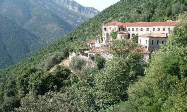 Γιατί δεν επιτρέπεται η τέλεση γάμου σε μοναστήρι