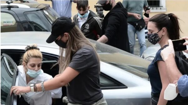 Έλενα Πολυχρονοπούλου: Ο μυστηριώδης πληροφοριοδότης, οι επώνυμοι πελάτες και τα κολομβιανά καρτέλ – Τι ερευνά η Αστυνομία