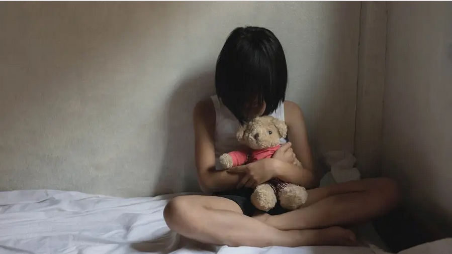 Βόλος: Μήνυση για απόπειρα βιασμού 12χρονης από τον πατριό της!