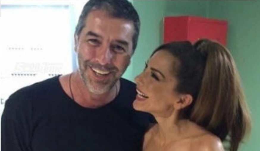 Δέσποινα Βανδή:Οι διάσημοι φίλοι της τη ρωτούν και εκείνη απαντά για τα παιδιά της και τον Βασίλη Μπισμπίκη