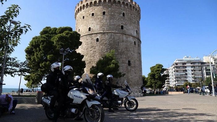 Έγκλημα στη Θεσσαλονίκη: Με οκτώ μαχαιριές σκότωσε ο 49χρονος τη σύζυγό του