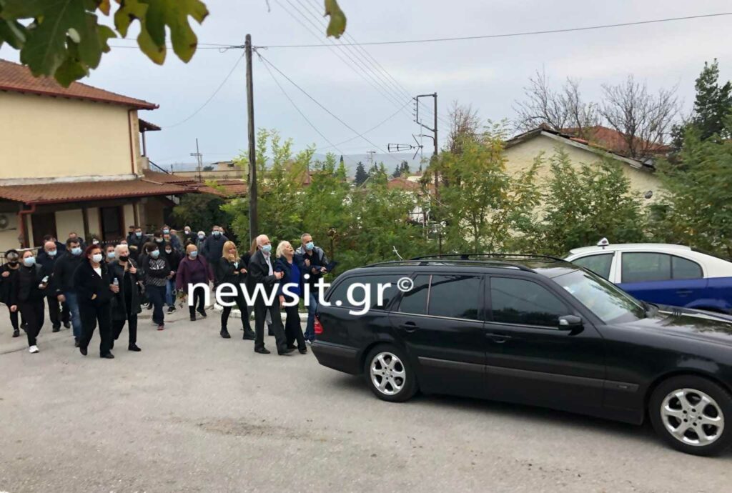 Ληστεία στη Θεσσαλονίκη: Σπαραγμός στην κηδεία του 44χρονου που πυροβολήθηκε θανάσιμα