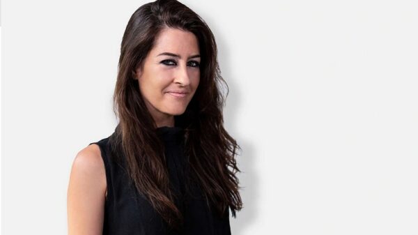 Έφυγε από την ζωή σε ηλικία 40 ετών η φωνή του «Εν Λευκώ» Εύα Μπουντούρη-To συγκινητικό αντίο της Σταματίνας Τσιμτσιλή