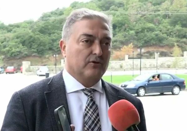 Η απάντηση της Ελληνικής Πνευμονολογικής Εταιρείας για το περιστατικό στην Καλαμπάκα με τον καθηγητή Βασιλακόπουλο