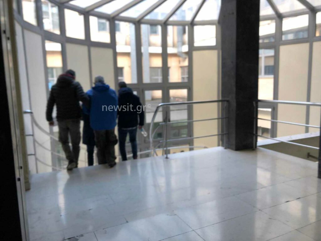 Χριστούγεννα στο κρατητήριο για τον Στάθη Παναγιωτόπουλο-Διώκεται για κακούργημα, απολογείται τη Δευτέρα