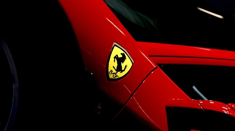 Πόσο κοστίζει η Ferrari με την οποία σκοτώθηκε ο Μονογυιός- Πόση ταχύτητα πιάνει