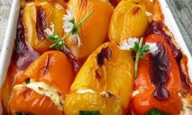 Αγιορείτικες πιπεριές  γεμιστές με «το ελιξήριο της αθανασίας»
