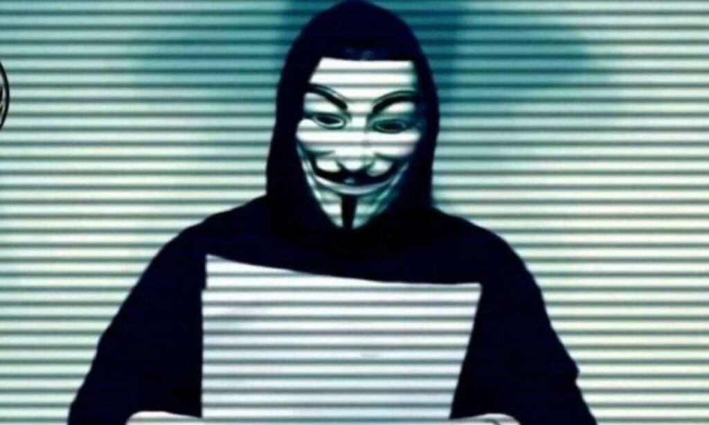 Anonymous: Κήρυξαν «κυβερνοπόλεμο» στη Ρωσία