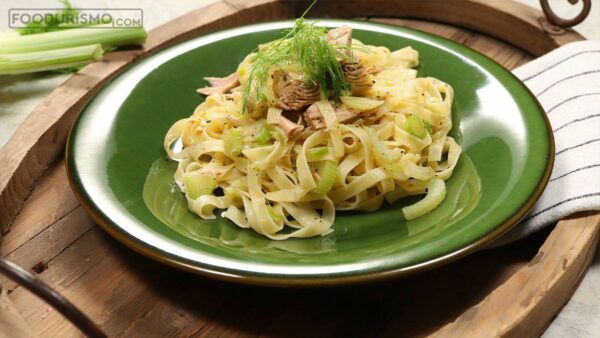 Ταλιατέλες με φινόκιο και τόνο: το… magic touch της μαραθόριζας