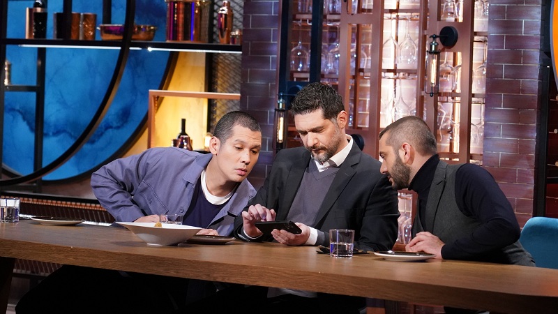 MasterChef:  Ανακατατάξεις και η πρώτη ομαδική δοκιμασία έρχονται!