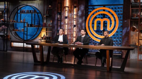 ΜasterChef: Η αποψινή αποχώρηση φέρνει δάκρυα συγκίνησης στους υπόλοιπους διαγωνιζόμενους