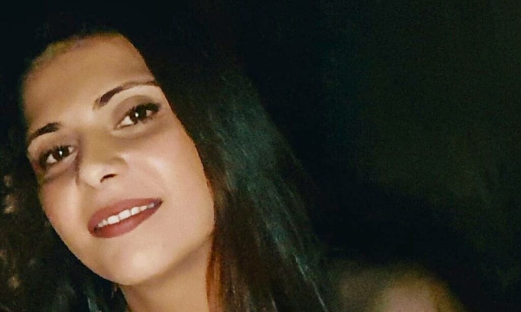 Σπαραγμός στη Θεσσαλονίκη: Σήμερα η κηδεία της μητέρας και των παιδιών που κάηκαν ζωντανοί στο σπίτι τους