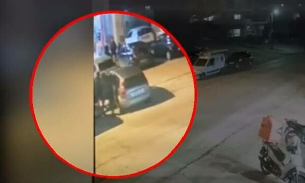 Χαλκίδα: Βίντεο-ντοκουμέντο από την επίθεση χούλιγκαν μπροστά στο μικρό παιδί του θύματός τους