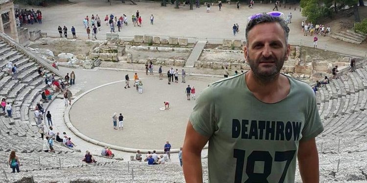 Σήμερα το τελευταίο αντίο στον αστυνομικό Κώστα Λεονταράκη-Η συγκινητική του μάχη για 7 χρόνια