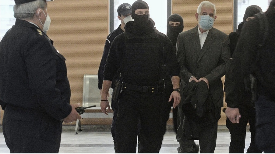 Πέτρος Φιλιππίδης: Στο δικαστήριο η γυναίκα και ο γιος του ηθοποιού -Δείτε φωτογραφίες