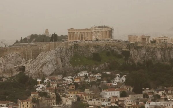 Καιρός: Συννεφιά και πρόσκαιρες σποραδικές βροχές