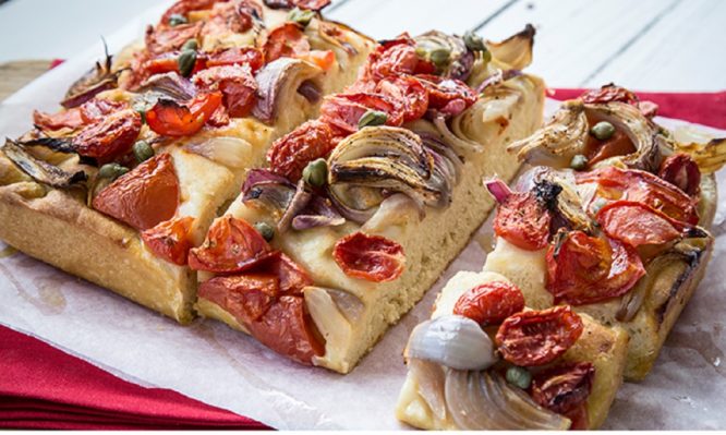 Λαδένια Κιμώλου – Η νηστίσιμη πίτσα στα καλύτερά της!