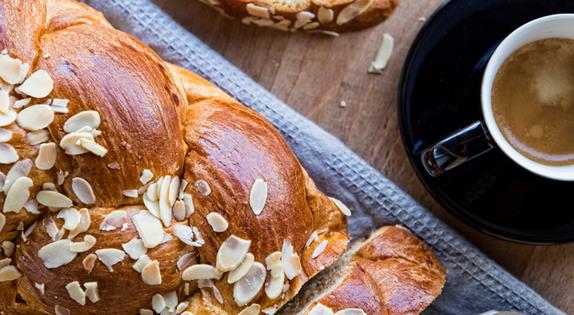 Εκπληκτικό νηστίσιμο τσουρέκι!