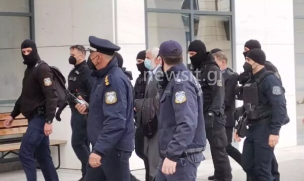 Πέτρος Φιλιππίδης – Δημήτρης Λιγνάδης: Έφτασαν μαζί στο δικαστήριο – Η διαφορετική συμπεριφορά τους
