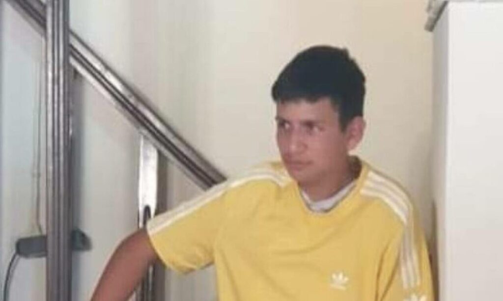 Θρήνος στην Ρόδο για τον θάνατο του 16χρονου Λευτέρη από υψηλό πυρετό