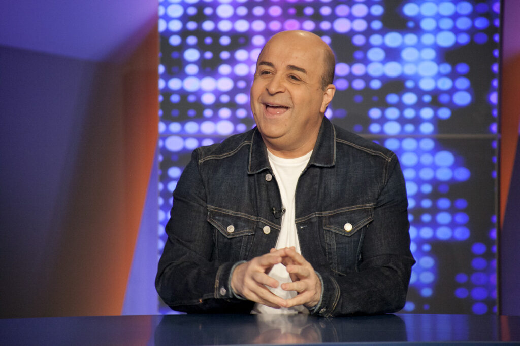 Μάρκος Σεφερλής: Τι απαντά σε όσους τον κατηγορούν ως σεξιστή και ρατσιστή;