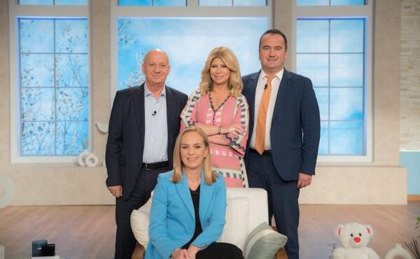 Συνεχίζει με πρωτιές η Ζήνα Κουτσελίνη και οι “Αλήθειες με τη Ζήνα”