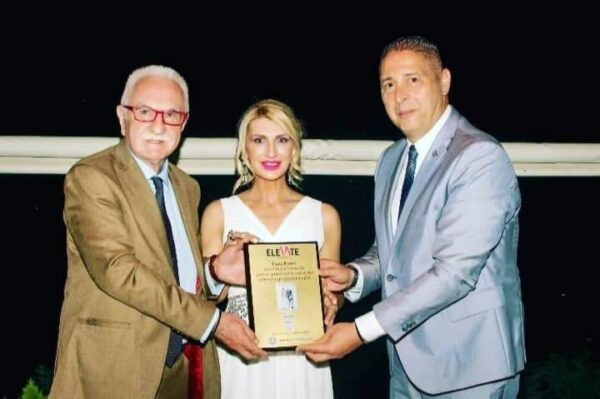 Το Elevate Fashion Show βράβευσε το Γιώργο Τσούκαλη για τον αγώνα του ενάντια στην αρχαιοκαπηλία