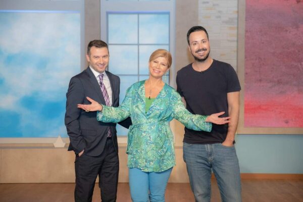 Με πρωτιά υποδέχτηκαν τον Ιούνιο οι “Αλήθειες με τη Ζήνα”