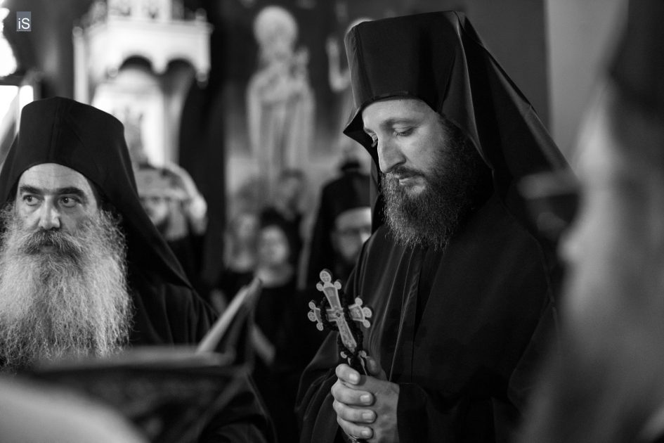 Βόλος: Από Διευθυντής σούπερ μάρκετ έγινε ιερομόναχος – Καρέ καρέ η ρασοφορία του [Photos]