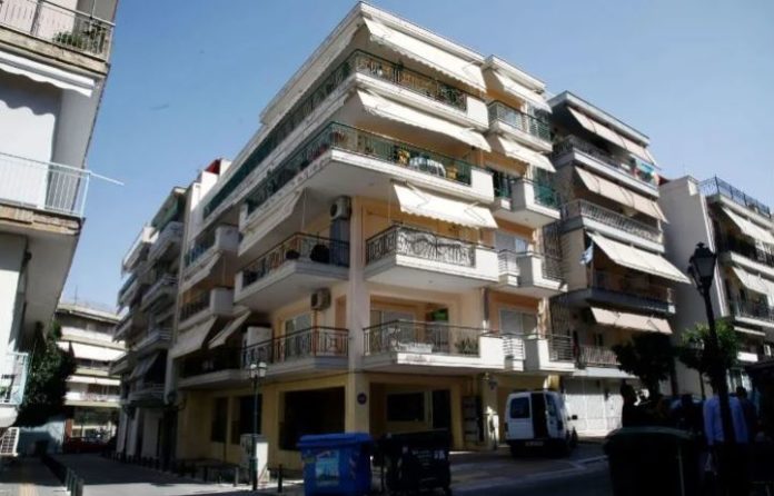 Θεσσαλονίκη: Στη φυλακή οδηγείται ο 50χρονος μητροκτόνος – «Είμαι δολοφόνος;» ρωτούσε κατά την απολογία του