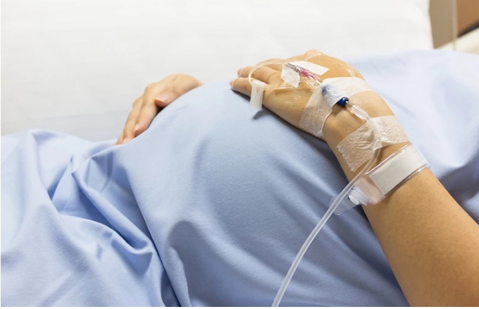 Θεσσαλονίκη: Απαρηγόρητη η  έγκυος που την έδιωξαν από το νοσοκομείο και έχασε το παιδί της – «Ήταν ένα υγιέστατο αγοράκι»