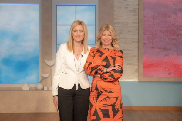 Διατήρησαν την πρωτιά στο ξεκίνημα της εβδομάδας οι “Αλήθειες με τη Ζήνα”