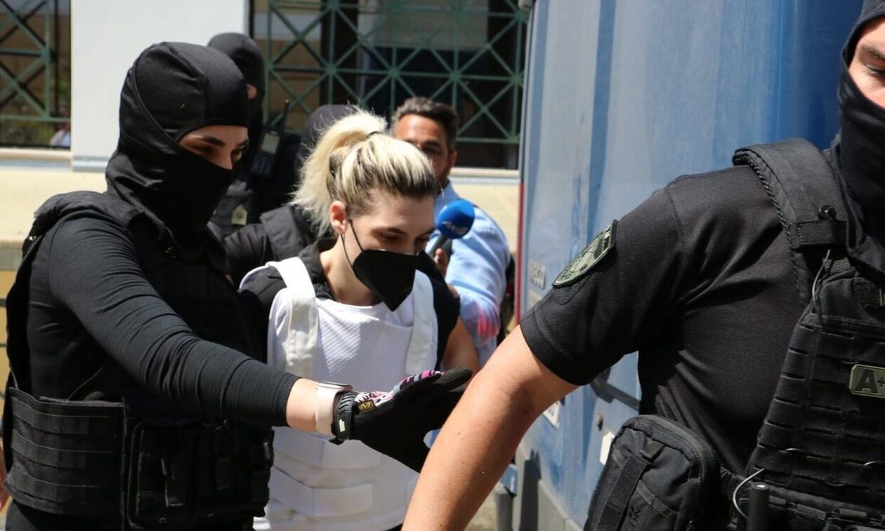 Ρούλα Πισπιρίγκου: Η απάντηση του γιατρού μετά τη μήνυση- Στάθηκα με όλη μου την δύναμη δίπλα στην Τζωρτζίνα και την κράτησα στην ζωή όταν το παιδί πολεμούσε διασωληνωμένο