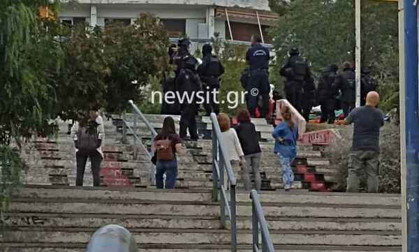 Επιχείρηση της αστυνομίας στην Πολυτεχνειούπολη-Πληροφορίες για τραυματισμούς και έναν τραυματία