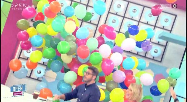 Η εντυπωσιακή πρεμιέρα του OPEN Weekend και της Ελένης Τσολάκη με  μπαλόνια και λουλούδια