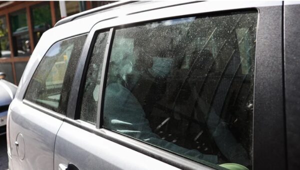 Κολωνός – Υπόθεση βιασμού 12χρονης: Απολογούνται οι τρεις «πελάτες» που κατηγορούνται για γενετήσιες πράξεις με ανήλικο