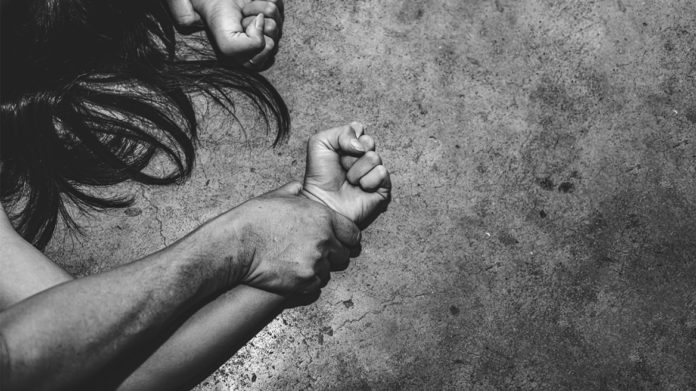 Φρίκη για 21χρονη στον Κεραμεικό: Το θύμα της επίθεσης περιγράφει τον εφιάλτη που έζησε