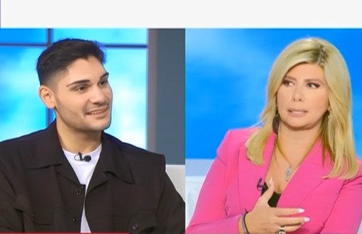 Ζήνα Κουτσελίνη:  Με ενδιαφέρουν τα σχόλια του κόσμου. Τα ακούω και τα διαβάζω και…