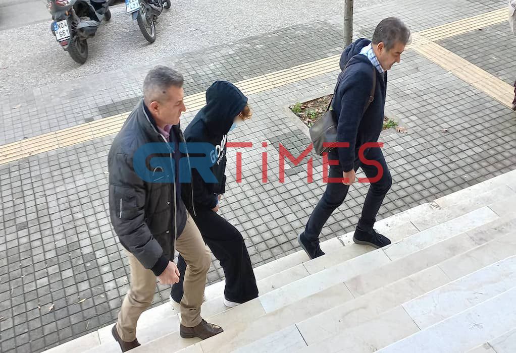 Θεσσαλονίκη: Ποινή φυλάκισης 3 ετών και 9 μηνών στην 47χρονη βρεφονηπιοκόμο που κατηγορείται για τον ξυλοδαρμό βρεφών