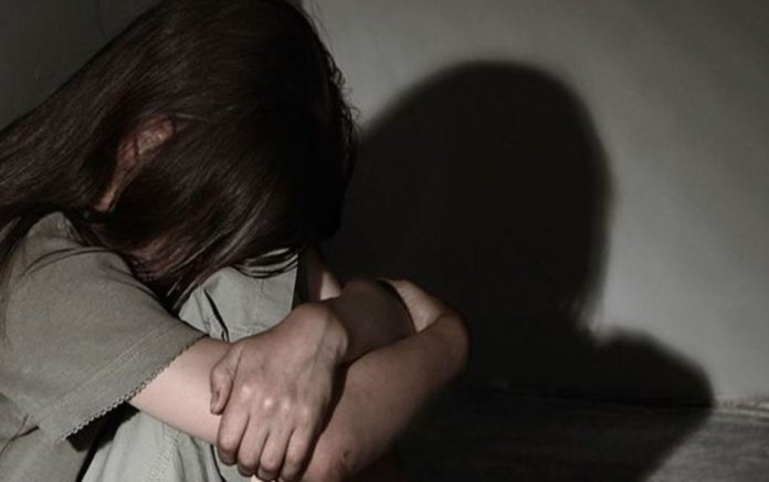 Ηράκλειο Αττικής.-Αδιανόητο bullying σε 7χρονο κοριτσάκι που το  έδεσαν και το  φίμωσαν στις τουαλέτες του σχολείου
