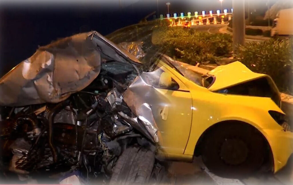 Τραγωδία στην περιφερειακή Υμηττού: 29χρονη γυναίκα σκοτώθηκε σε μετωπική ΙΧ με ταξ