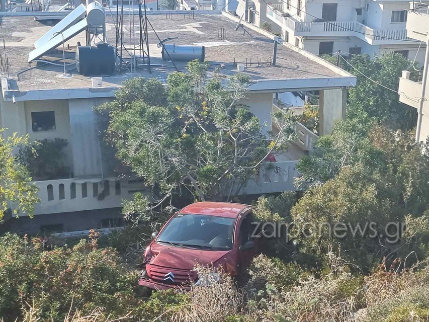 Τροχαίο στα Χανιά: Αυτοκίνητο κατέληξε σε γκρεμό