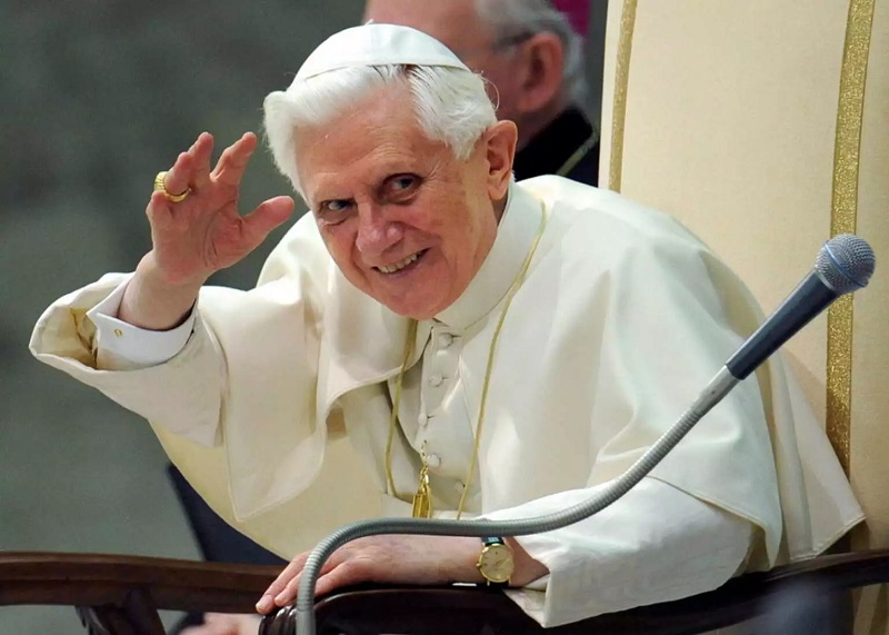 Πένθος στο Βατικανό – Πέθανε ο πρώην πάπας Βενέδικτος σε ηλικία 95 ετών