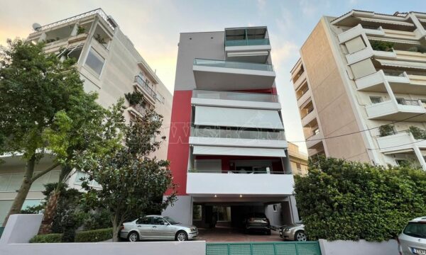 Φάληρο: Θλίψη για τον 16χρονο που αυτοπυροβολήθηκε στο κεφάλι