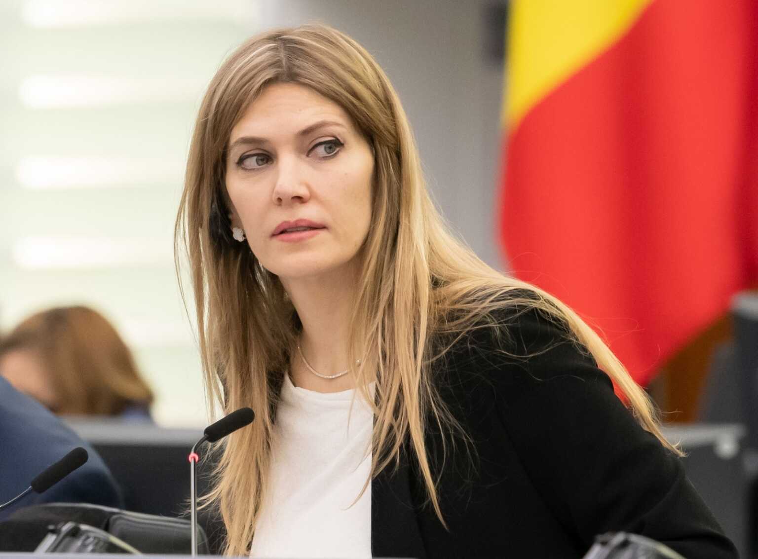 Εύα Καϊλή-Η πρώτη της κατάθεση: Αφού συνελήφθη ο άντρας μου, πήγα στο γραφείο του. Έψαξα τα πράγματά του και…